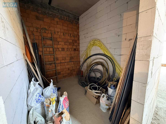 Продаж дома, 3&nbsp;поверху, 137&nbsp;кв.м, 3&nbsp;кімнати, ділянка 5,35&nbsp;соток, <a class="location-link" href="/hotov/" title="Недвижимость Хотів">Хотів</a>, Молодіжна (изображение 15)