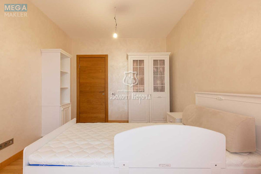 Продаж 4 кімнатної квартири (139/70/30), 9 пов. 10 пов. будинку, <a class="location-link" href="/sofievskaya-borshagovka/" title="Недвижимость Софіївська Борщагівка">Софіївська Борщагівка</a>, Героїв Небесної Сотні просп., 18/1 (изображение 10)