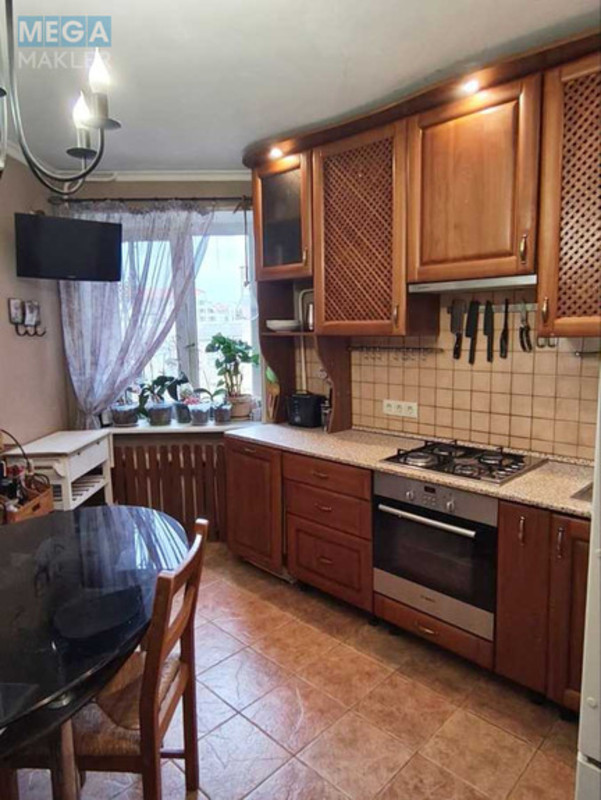 Оренда 2 кімнатної квартири, <a class="location-link" href="/kiev/" title="Недвижимость Київ">Київ</a>, <a class="location-link" href="/kiev/podolskij/" title="Недвижимость Подільський район">Подільський р-н</a>, Нижній Вал вул., 41 (изображение 3)