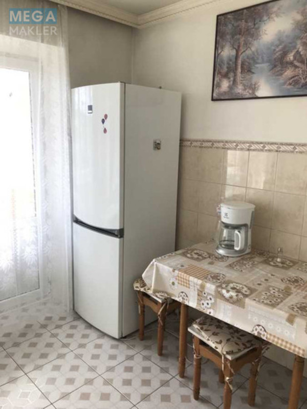 Оренда 1 кімнатної квартири, <a class="location-link" href="/kiev/" title="Недвижимость Київ">Київ</a>, <a class="location-link" href="/kiev/goloseevskij/" title="Недвижимость Голосіївський район">Голосіївський р-н</a>, Жилянська вул., 72 (изображение 2)