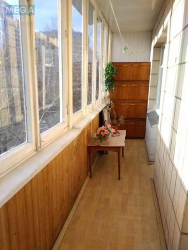 Оренда 1 кімнатної квартири, <a class="location-link" href="/kiev/" title="Недвижимость Київ">Київ</a>, <a class="location-link" href="/kiev/goloseevskij/" title="Недвижимость Голосіївський район">Голосіївський р-н</a>, Жилянська вул., 72 (изображение 8)