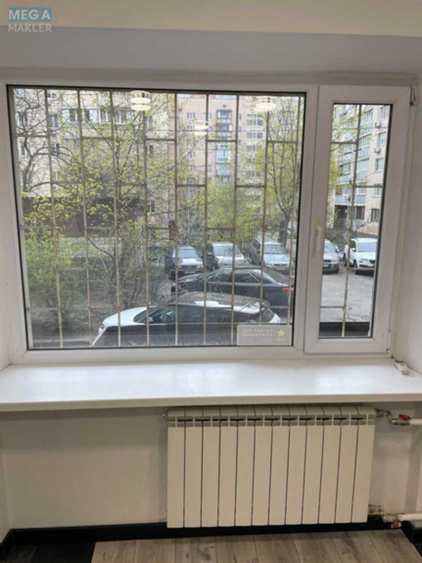 Продаж комерційної нерухомості, 45&nbsp;кв.м, под офис, <a class="location-link" href="/kiev/" title="Недвижимость Київ">Київ</a>, <a class="location-link" href="/kiev/pecherskij/" title="Недвижимость Печерський район">Печерський р-н</a>, Василия Тютюнника ул., 56 (изображение 11)