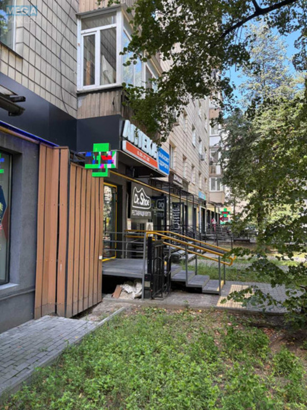 Продаж комерційної нерухомості, 45&nbsp;кв.м, под офис, <a class="location-link" href="/kiev/" title="Недвижимость Київ">Київ</a>, <a class="location-link" href="/kiev/pecherskij/" title="Недвижимость Печерський район">Печерський р-н</a>, Василия Тютюнника ул., 56 (изображение 18)