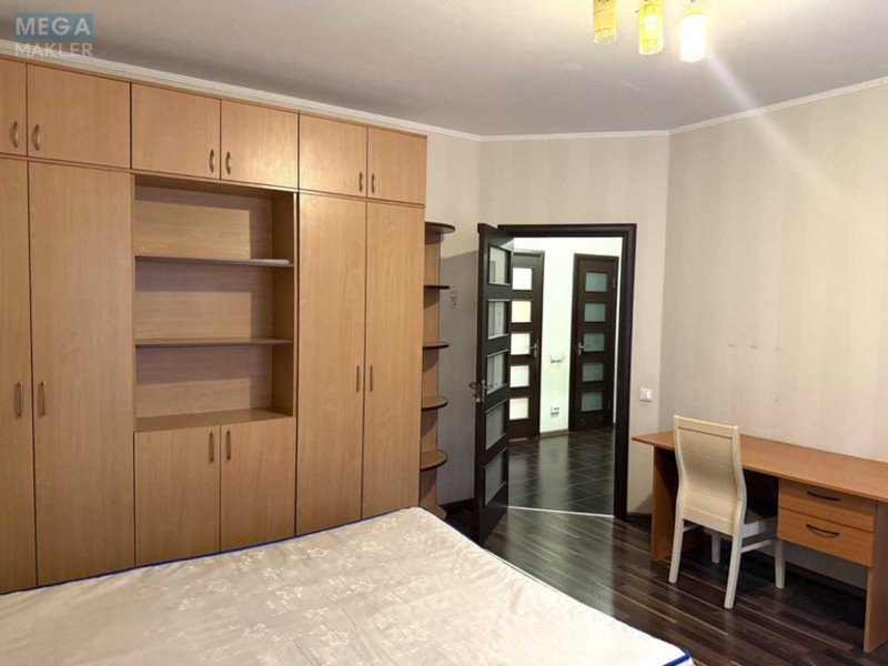 Продаж 2 кімнатної квартири (52/31/10), 2 пов. 10 пов. будинку, <a class="location-link" href="/kiev/" title="Недвижимость Київ">Київ</a>, <a class="location-link" href="/kiev/podolskij/" title="Недвижимость Подільський район">Подільський р-н</a>, Сирецька вул., 32 (изображение 4)
