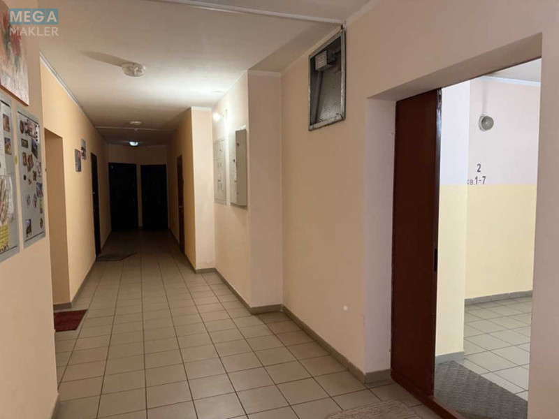 Продаж 2 кімнатної квартири (52/31/10), 2 пов. 10 пов. будинку, <a class="location-link" href="/kiev/" title="Недвижимость Київ">Київ</a>, <a class="location-link" href="/kiev/podolskij/" title="Недвижимость Подільський район">Подільський р-н</a>, Сирецька вул., 32 (изображение 8)