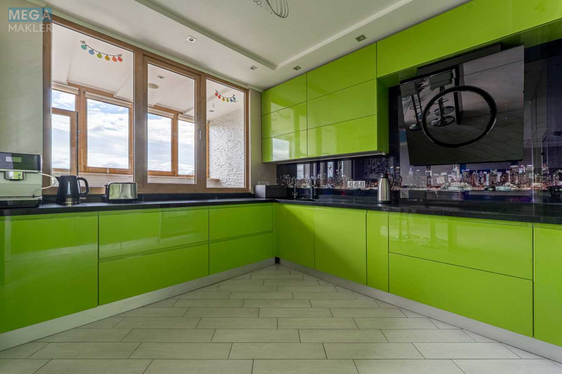 Продаж 4 кімнатної квартири (150/90/12), 10 пов. 19 пов. будинку, <a class="location-link" href="/kiev/" title="Недвижимость Київ">Київ</a>, <a class="location-link" href="/kiev/shevchenkovskij/" title="Недвижимость Шевченківський район">Шевченківський р-н</a>, Сикорского ул., 1 (изображение 3)