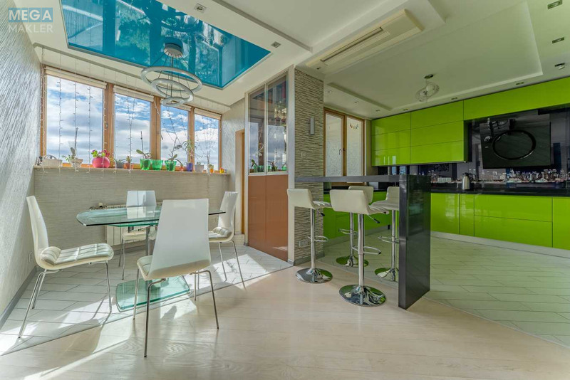 Продаж 4 кімнатної квартири (150/90/12), 10 пов. 19 пов. будинку, <a class="location-link" href="/kiev/" title="Недвижимость Київ">Київ</a>, <a class="location-link" href="/kiev/shevchenkovskij/" title="Недвижимость Шевченківський район">Шевченківський р-н</a>, Сикорского ул., 1 (изображение 4)