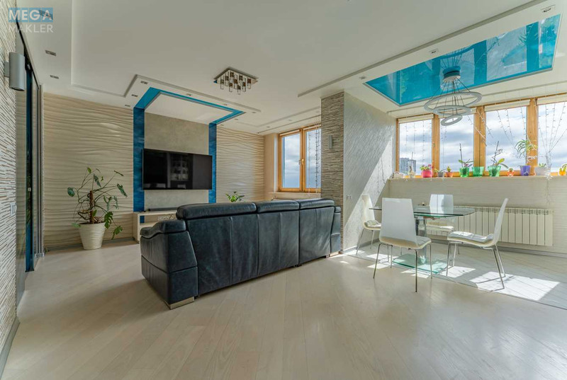 Продаж 4 кімнатної квартири (150/90/12), 10 пов. 19 пов. будинку, <a class="location-link" href="/kiev/" title="Недвижимость Київ">Київ</a>, <a class="location-link" href="/kiev/shevchenkovskij/" title="Недвижимость Шевченківський район">Шевченківський р-н</a>, Сикорского ул., 1 (изображение 6)