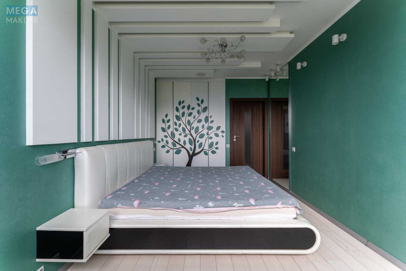 Продаж 4 кімнатної квартири (150/90/12), 10 пов. 19 пов. будинку, <a class="location-link" href="/kiev/" title="Недвижимость Київ">Київ</a>, <a class="location-link" href="/kiev/shevchenkovskij/" title="Недвижимость Шевченківський район">Шевченківський р-н</a>, Сикорского ул., 1 (изображение 19)