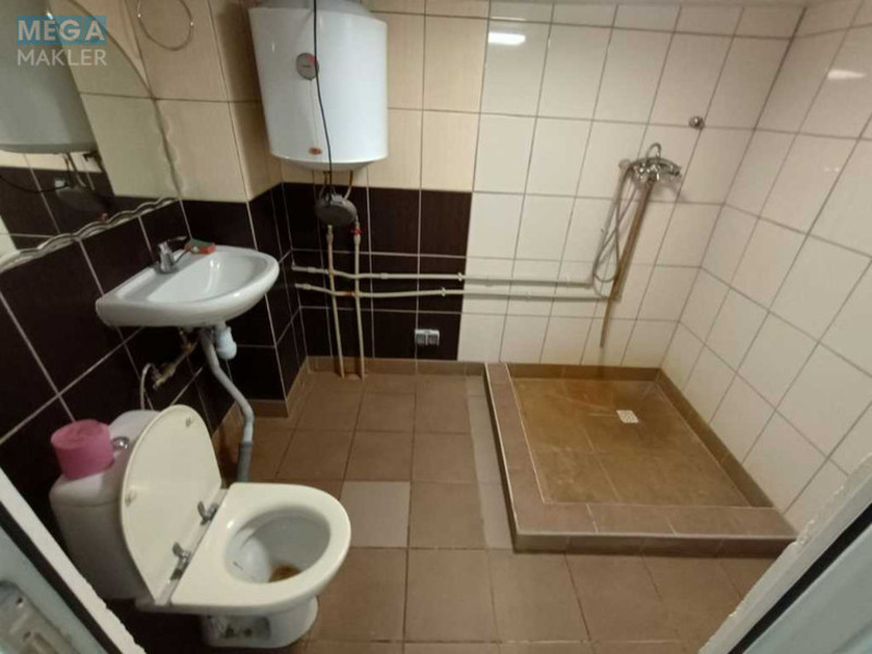 Оренда комерційної нерухомості, 270&nbsp;кв.м, <a class="location-link" href="/kiev/" title="Недвижимость Київ">Київ</a>, <a class="location-link" href="/kiev/desnyanskij/" title="Недвижимость Деснянський район">Деснянський р-н</a>, Пухівська вул. (изображение 21)