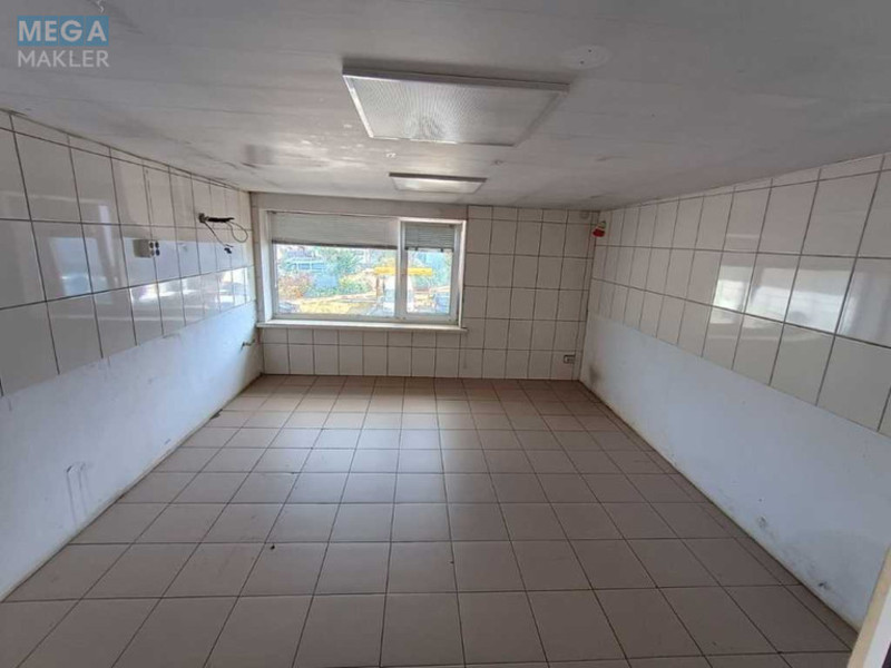 Оренда комерційної нерухомості, 270&nbsp;кв.м, <a class="location-link" href="/kiev/" title="Недвижимость Київ">Київ</a>, <a class="location-link" href="/kiev/desnyanskij/" title="Недвижимость Деснянський район">Деснянський р-н</a>, Пухівська вул. (изображение 23)