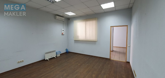 Оренда приміщення у нежитловому будинку, под офис, нормальне сост., <a class="location-link" href="/kiev/" title="Недвижимость Київ">Київ</a>, <a class="location-link" href="/kiev/darnickij/" title="Недвижимость Дарницький район">Дарницький р-н</a>, Лариси Руденко, 6А ( <img src="https://megamakler.com.ua/metro/00ff00.gif" alt="" class="metro" /> м. Позняки, 5 хв. ) (изображение 2)