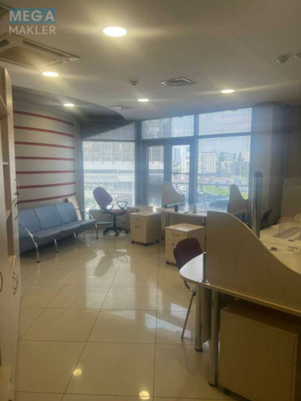 Оренда комерційної нерухомості, 2&nbsp;357&nbsp;кв.м, под офис, <a class="location-link" href="/kiev/" title="Недвижимость Київ">Київ</a>, <a class="location-link" href="/kiev/shevchenkovskij/" title="Недвижимость Шевченківський район">Шевченківський р-н</a>, Тараса Шевченка бульв., 37/122 (изображение 8)