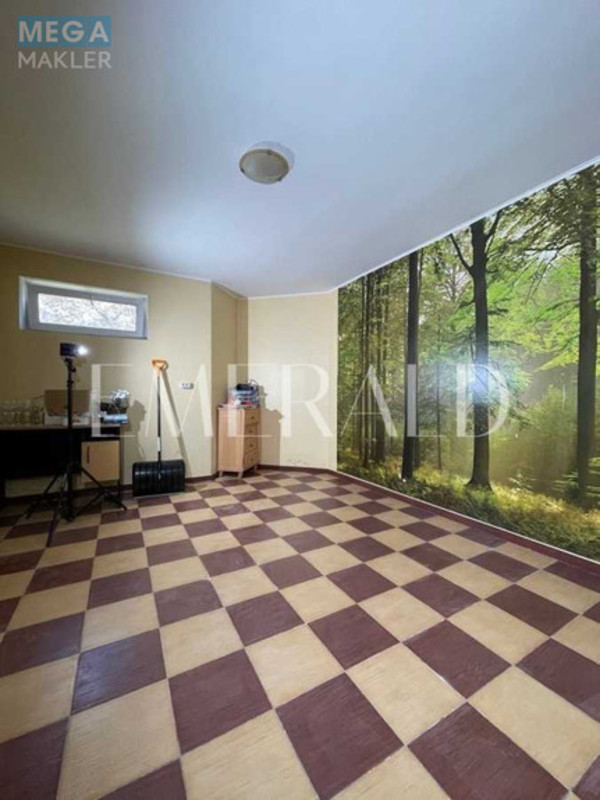 Продаж дома, 2&nbsp;поверху, 218&nbsp;кв.м, 4&nbsp;кімнати, ділянка 7&nbsp;соток, <a class="location-link" href="/kiev/" title="Недвижимость Київ">Київ</a>, <a class="location-link" href="/kiev/solomenskij/" title="Недвижимость Солом'янський район">Солом'янський р-н</a>, Молодежная ул., 10В (изображение 6)