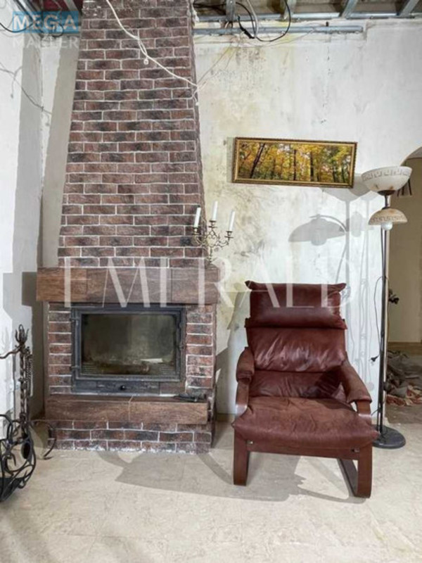 Продаж дома, 2&nbsp;поверху, 218&nbsp;кв.м, 4&nbsp;кімнати, ділянка 7&nbsp;соток, <a class="location-link" href="/kiev/" title="Недвижимость Київ">Київ</a>, <a class="location-link" href="/kiev/solomenskij/" title="Недвижимость Солом'янський район">Солом'янський р-н</a>, Молодежная ул., 10В (изображение 20)