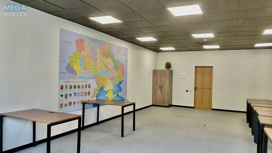 Оренда комерційної нерухомості, 55&nbsp;кв.м, под офис, <a class="location-link" href="/kiev/" title="Недвижимость Київ">Київ</a>, <a class="location-link" href="/kiev/solomenskij/" title="Недвижимость Солом'янський район">Солом'янський р-н</a>, Митрополита Василия Липковского ул., 45 (изображение 2)