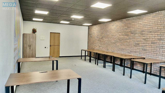 Оренда комерційної нерухомості, 55&nbsp;кв.м, под офис, <a class="location-link" href="/kiev/" title="Недвижимость Київ">Київ</a>, <a class="location-link" href="/kiev/solomenskij/" title="Недвижимость Солом'янський район">Солом'янський р-н</a>, Митрополита Василия Липковского ул., 45 (изображение 6)