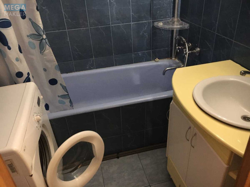 Оренда 2 кімнатної квартири, <a class="location-link" href="/kiev/" title="Недвижимость Київ">Київ</a>, <a class="location-link" href="/kiev/goloseevskij/" title="Недвижимость Голосіївський район">Голосіївський р-н</a>, Академіка Заболотного вул., 84 (изображение 16)