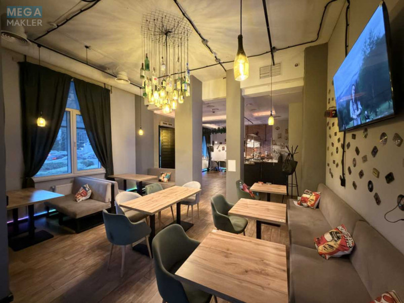 Продаж комерційної нерухомості, 125&nbsp;кв.м, <a class="location-link" href="/kiev/" title="Недвижимость Київ">Київ</a>, <a class="location-link" href="/kiev/dneprovskij/" title="Недвижимость Дніпровський район">Дніпровський р-н</a>, Юрия Шумского ул., 1Б (изображение 8)