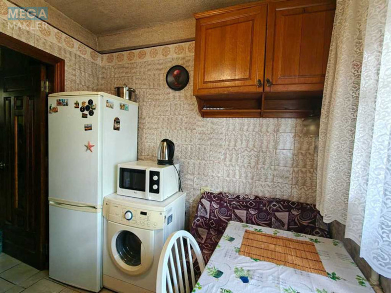 Оренда кімнати (підселення), <a class="location-link" href="/kiev/" title="Недвижимость Київ">Київ</a>, <a class="location-link" href="/kiev/dneprovskij/" title="Недвижимость Дніпровський район">Дніпровський р-н</a>, Ентузіастів вул., 21/1 (изображение 4)
