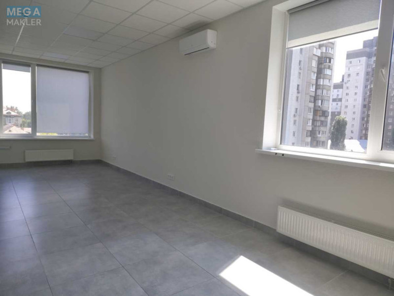 Оренда комерційної нерухомості, 210&nbsp;кв.м, под офис, <a class="location-link" href="/kiev/" title="Недвижимость Київ">Київ</a>, <a class="location-link" href="/kiev/dneprovskij/" title="Недвижимость Дніпровський район">Дніпровський р-н</a>, Уинстона Черчилля ул., 1 (изображение 5)