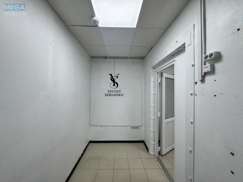 Оренда комерційної нерухомості, 11&nbsp;кв.м, <a class="location-link" href="/kiev/" title="Недвижимость Київ">Київ</a>, <a class="location-link" href="/kiev/podolskij/" title="Недвижимость Подільський район">Подільський р-н</a>, Сергея Данченко вул., 3 (изображение 10)