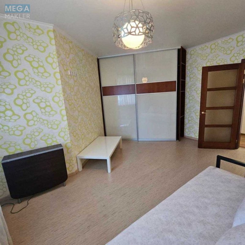 Оренда 3 кімнатної квартири, <a class="location-link" href="/kiev/" title="Недвижимость Київ">Київ</a>, <a class="location-link" href="/kiev/darnickij/" title="Недвижимость Дарницький район">Дарницький р-н</a>, Срібнокільська вул. (изображение 7)