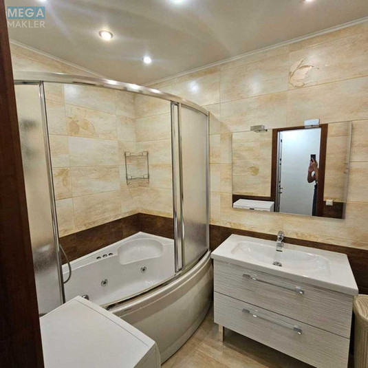 Оренда 3 кімнатної квартири, <a class="location-link" href="/kiev/" title="Недвижимость Київ">Київ</a>, <a class="location-link" href="/kiev/darnickij/" title="Недвижимость Дарницький район">Дарницький р-н</a>, Срібнокільська вул. (изображение 13)