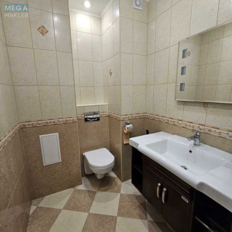 Оренда 3 кімнатної квартири, <a class="location-link" href="/kiev/" title="Недвижимость Київ">Київ</a>, <a class="location-link" href="/kiev/darnickij/" title="Недвижимость Дарницький район">Дарницький р-н</a>, Срібнокільська вул. (изображение 15)