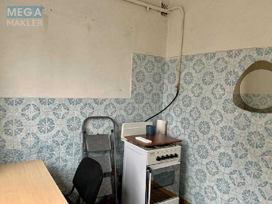 Продаж 2 кімнатної квартири (55/32/9), 1 пов. 5 пов. будинку, <a class="location-link" href="/kiev/" title="Недвижимость Київ">Київ</a>, <a class="location-link" href="/kiev/pecherskij/" title="Недвижимость Печерський район">Печерський р-н</a>, Лаврська вул., 4 (изображение 4)