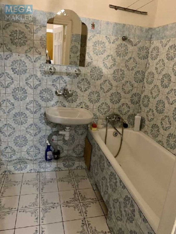 Продаж 2 кімнатної квартири (55/32/9), 1 пов. 5 пов. будинку, <a class="location-link" href="/kiev/" title="Недвижимость Київ">Київ</a>, <a class="location-link" href="/kiev/pecherskij/" title="Недвижимость Печерський район">Печерський р-н</a>, Лаврська вул., 4 (изображение 5)