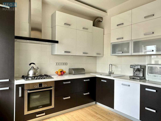 Продаж 3 кімнатної квартири (93,6/66/10,3), 5 пов. 5 пов. будинку, <a class="location-link" href="/kiev/" title="Недвижимость Київ">Київ</a>, <a class="location-link" href="/kiev/pecherskij/" title="Недвижимость Печерський район">Печерський р-н</a>, Князів Острозьких, 5/2Б (изображение 5)