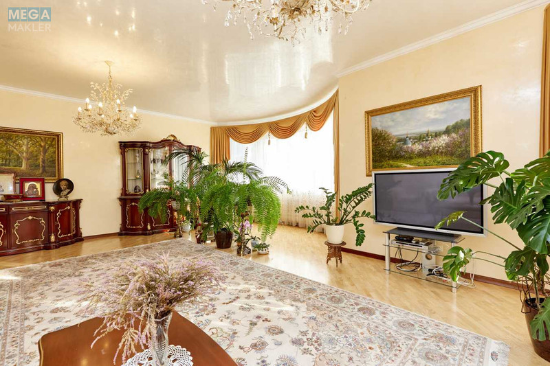 Оренда 4 кімнатні квартири, <a class="location-link" href="/kiev/" title="Недвижимость Київ">Київ</a>, <a class="location-link" href="/kiev/pecherskij/" title="Недвижимость Печерський район">Печерський р-н</a>, Старонаводницька вул., 13 (изображение 3)