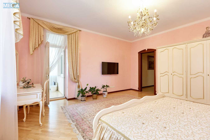 Оренда 4 кімнатні квартири, <a class="location-link" href="/kiev/" title="Недвижимость Київ">Київ</a>, <a class="location-link" href="/kiev/pecherskij/" title="Недвижимость Печерський район">Печерський р-н</a>, Старонаводницька вул., 13 (изображение 13)