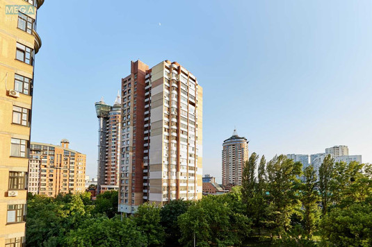 Оренда 4 кімнатні квартири, <a class="location-link" href="/kiev/" title="Недвижимость Київ">Київ</a>, <a class="location-link" href="/kiev/pecherskij/" title="Недвижимость Печерський район">Печерський р-н</a>, Старонаводницька вул., 13 (изображение 25)