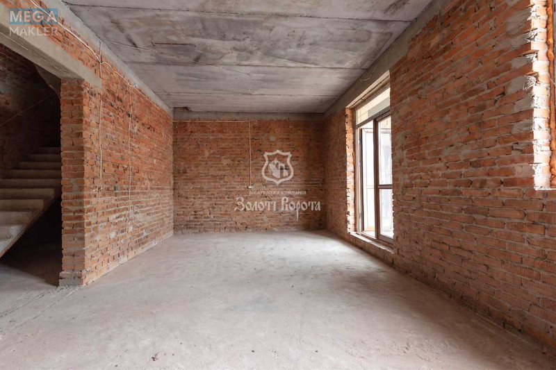 Продаж дома, 2&nbsp;поверху, 151,20&nbsp;кв.м, 3&nbsp;кімнати, ділянка 2,35&nbsp;сотки, <a class="location-link" href="/pogreby-selo-kv-brovarskij-rajon/" title="Недвижимость Погреби">Погреби</a>, Софіївська вул., 1б (изображение 5)