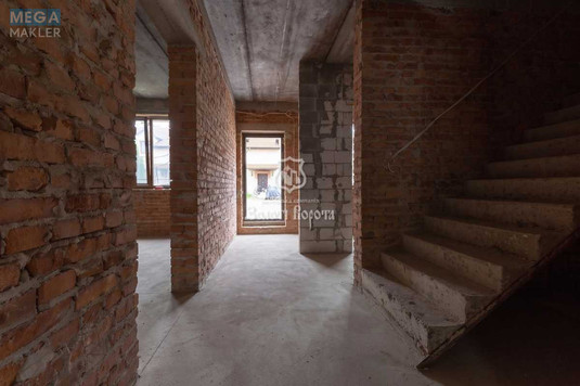 Продаж дома, 2&nbsp;поверху, 151,20&nbsp;кв.м, 3&nbsp;кімнати, ділянка 2,35&nbsp;сотки, <a class="location-link" href="/pogreby-selo-kv-brovarskij-rajon/" title="Недвижимость Погреби">Погреби</a>, Софіївська вул., 1б (изображение 9)