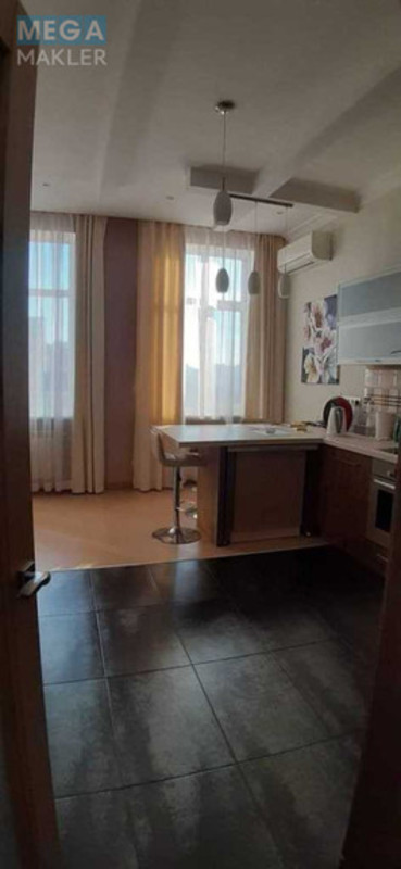 Продаж 4 кімнатної квартири (137/60/15), 8 пов. 16 пов. будинку, <a class="location-link" href="/kiev/" title="Недвижимость Київ">Київ</a>, <a class="location-link" href="/kiev/shevchenkovskij/" title="Недвижимость Шевченківський район">Шевченківський р-н</a>, Дмитриевская ул., 66а (изображение 7)
