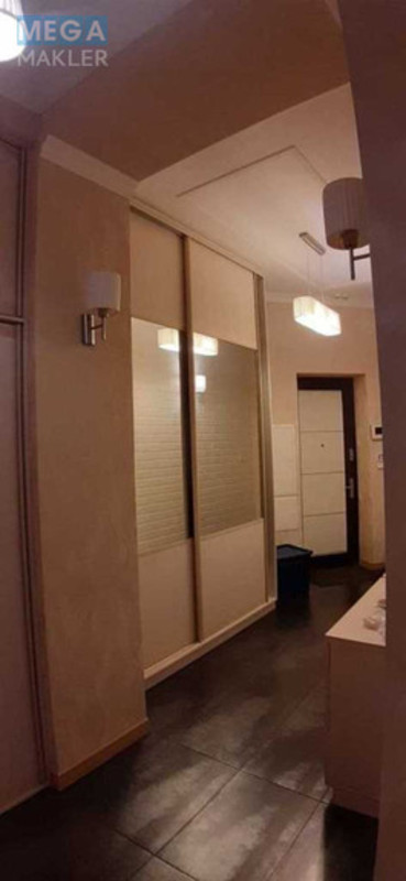 Продаж 4 кімнатної квартири (137/60/15), 8 пов. 16 пов. будинку, <a class="location-link" href="/kiev/" title="Недвижимость Київ">Київ</a>, <a class="location-link" href="/kiev/shevchenkovskij/" title="Недвижимость Шевченківський район">Шевченківський р-н</a>, Дмитриевская ул., 66а (изображение 12)