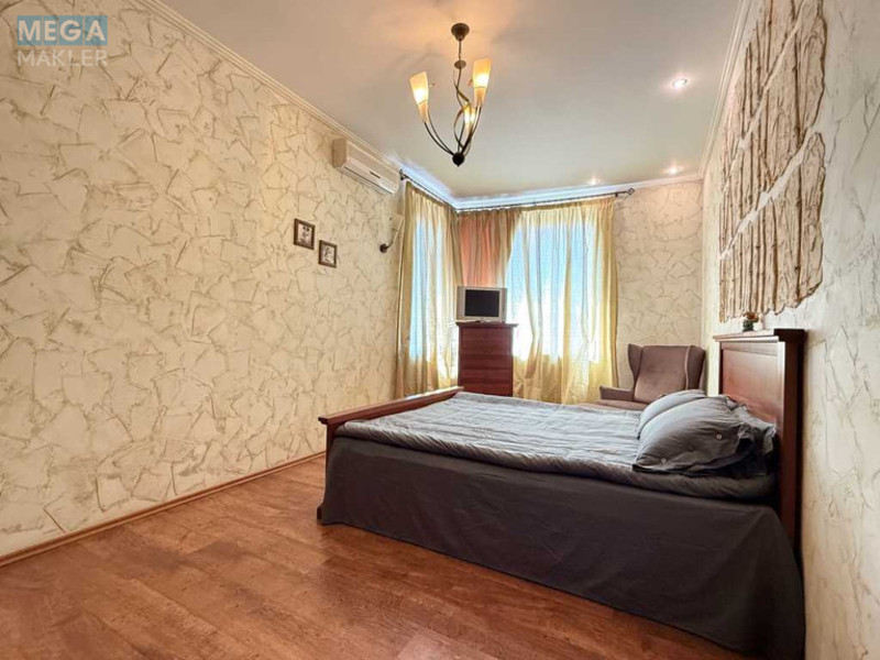Продаж 2 кімнатної квартири (76,1/43,1/13,3), 11 пов. 17 пов. будинку, <a class="location-link" href="/kiev/" title="Недвижимость Київ">Київ</a>, <a class="location-link" href="/kiev/darnickij/" title="Недвижимость Дарницький район">Дарницький р-н</a>, Урлівська вул., 4А (изображение 16)