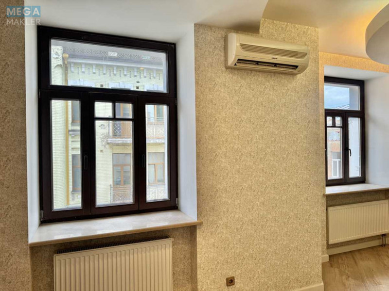 Продаж 4 кімнатної квартири (131/83/10), 3 пов. 5 пов. будинку, <a class="location-link" href="/kiev/" title="Недвижимость Київ">Київ</a>, <a class="location-link" href="/kiev/podolskij/" title="Недвижимость Подільський район">Подільський р-н</a>, Ярославський пров., 4 (изображение 10)