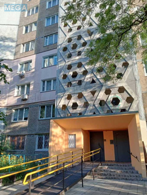 Продаж 2 кімнатної квартири (52/28/8), 2 пов. 12 пов. будинку, <a class="location-link" href="/kiev/" title="Недвижимость Київ">Київ</a>, <a class="location-link" href="/kiev/podolskij/" title="Недвижимость Подільський район">Подільський р-н</a>, Георгия Гонгадзе просп., 6 (изображение 13)