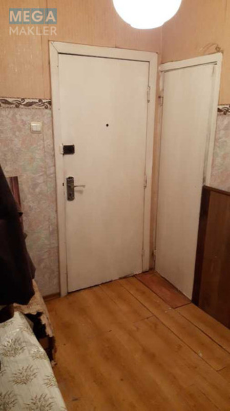 Продаж 1 кімнатної квартири (35,8/18,4/6,9), 1 пов. 9 пов. будинку, <a class="location-link" href="/kiev/" title="Недвижимость Київ">Київ</a>, <a class="location-link" href="/kiev/shevchenkovskij/" title="Недвижимость Шевченківський район">Шевченківський р-н</a>, Лукянівська вул., 11 (изображение 8)