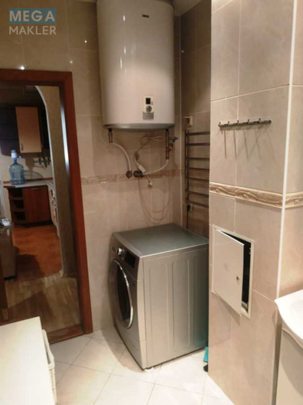 Оренда 2 кімнатної квартири, <a class="location-link" href="/kiev/" title="Недвижимость Київ">Київ</a>, <a class="location-link" href="/kiev/darnickij/" title="Недвижимость Дарницький район">Дарницький р-н</a>, Анни Ахматової вул., 47 (изображение 8)