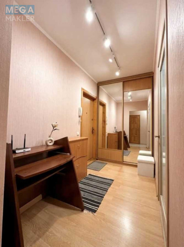 Оренда 1 кімнатної квартири, <a class="location-link" href="/kiev/" title="Недвижимость Київ">Київ</a>, <a class="location-link" href="/kiev/darnickij/" title="Недвижимость Дарницький район">Дарницький р-н</a>, Ревуцького вул., 7 (изображение 2)