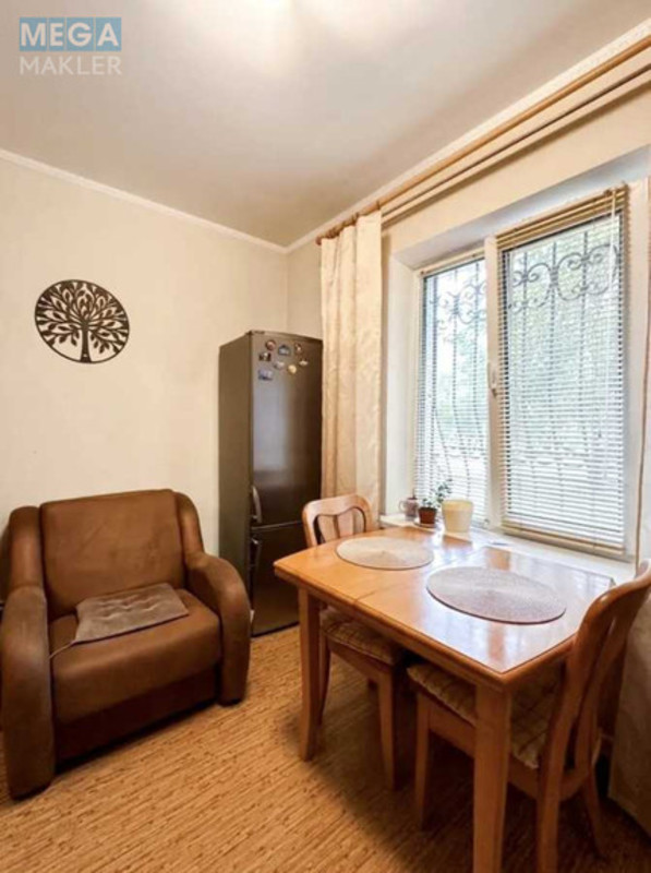 Оренда 1 кімнатної квартири, <a class="location-link" href="/kiev/" title="Недвижимость Київ">Київ</a>, <a class="location-link" href="/kiev/darnickij/" title="Недвижимость Дарницький район">Дарницький р-н</a>, Ревуцького вул., 7 (изображение 4)