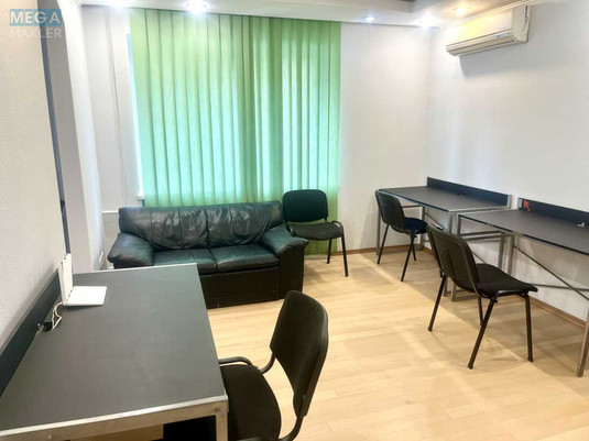 Оренда комерційної нерухомості, 50&nbsp;кв.м, под офис, <a class="location-link" href="/kiev/" title="Недвижимость Київ">Київ</a>, <a class="location-link" href="/kiev/pecherskij/" title="Недвижимость Печерський район">Печерський р-н</a>, Лесі Українки бульв., 19 (изображение 4)