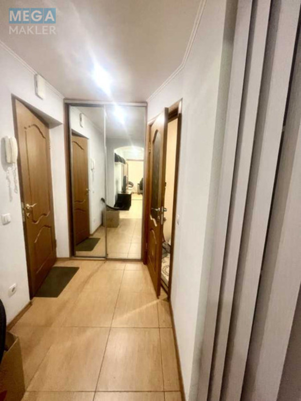 Оренда комерційної нерухомості, 50&nbsp;кв.м, под офис, <a class="location-link" href="/kiev/" title="Недвижимость Київ">Київ</a>, <a class="location-link" href="/kiev/pecherskij/" title="Недвижимость Печерський район">Печерський р-н</a>, Лесі Українки бульв., 19 (изображение 16)