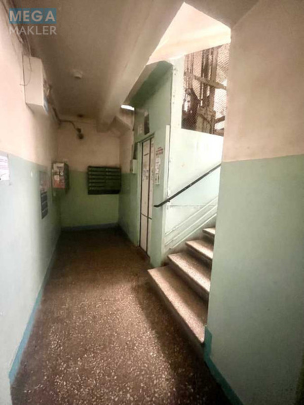Оренда комерційної нерухомості, 50&nbsp;кв.м, под офис, <a class="location-link" href="/kiev/" title="Недвижимость Київ">Київ</a>, <a class="location-link" href="/kiev/pecherskij/" title="Недвижимость Печерський район">Печерський р-н</a>, Лесі Українки бульв., 19 (изображение 19)