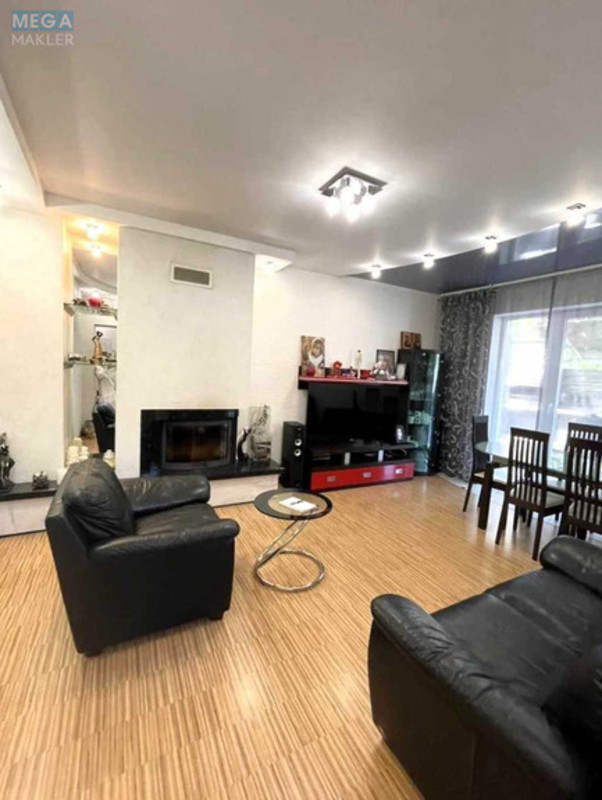 Продаж дома, 3&nbsp;поверху, 179&nbsp;кв.м, 5&nbsp;кімнат, ділянка 7&nbsp;соток, <a class="location-link" href="/belaya-tserkov/" title="Недвижимость Біла Церква">Біла Церква</a>, Глибочицька (изображение 4)